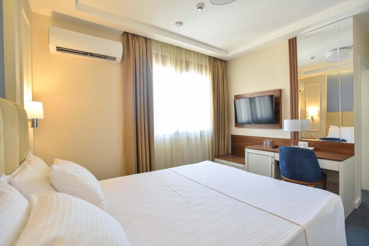 Vistamar & Aparthotel 4*