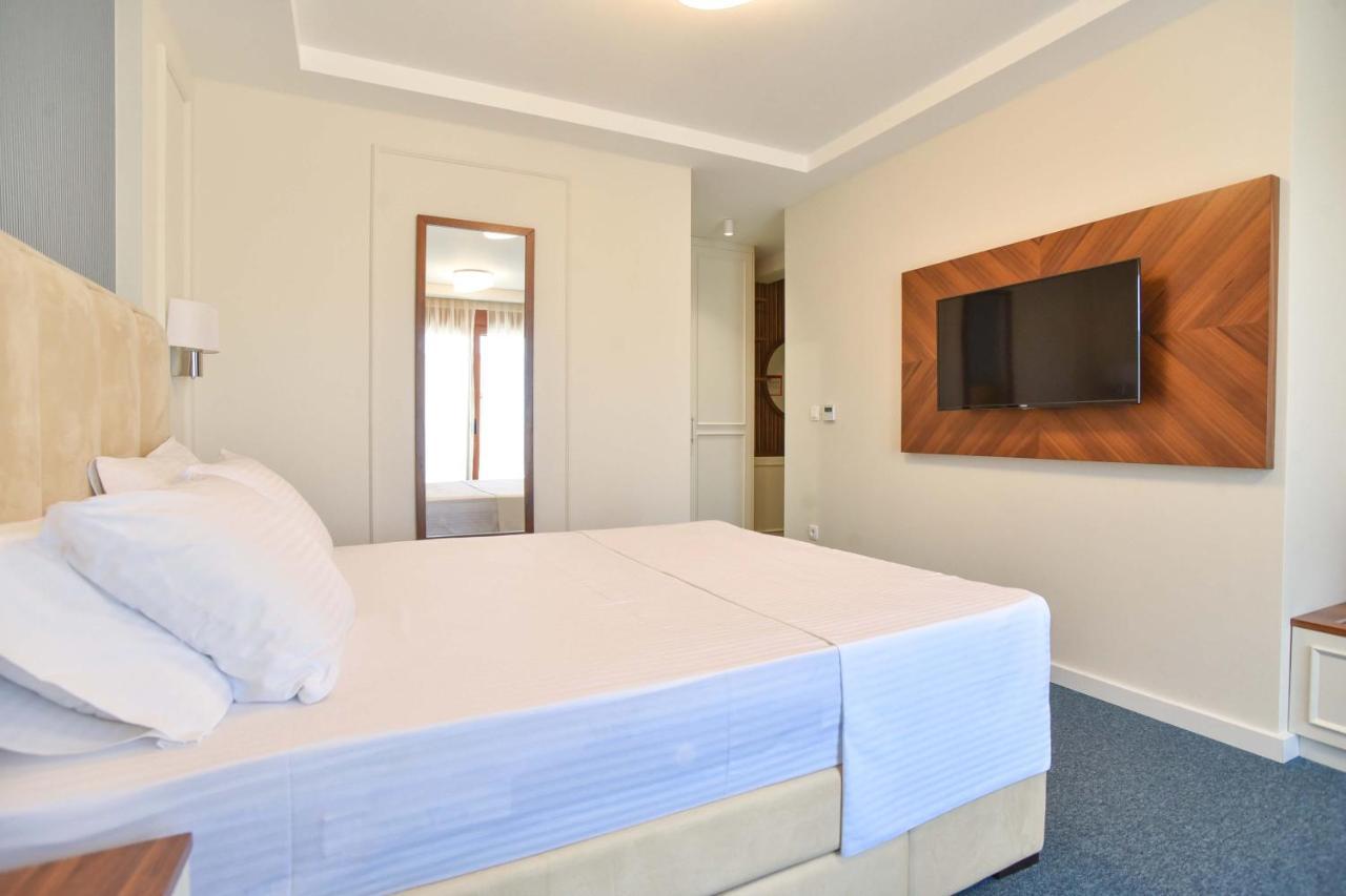 Aparthotel Vistamar & 4*
