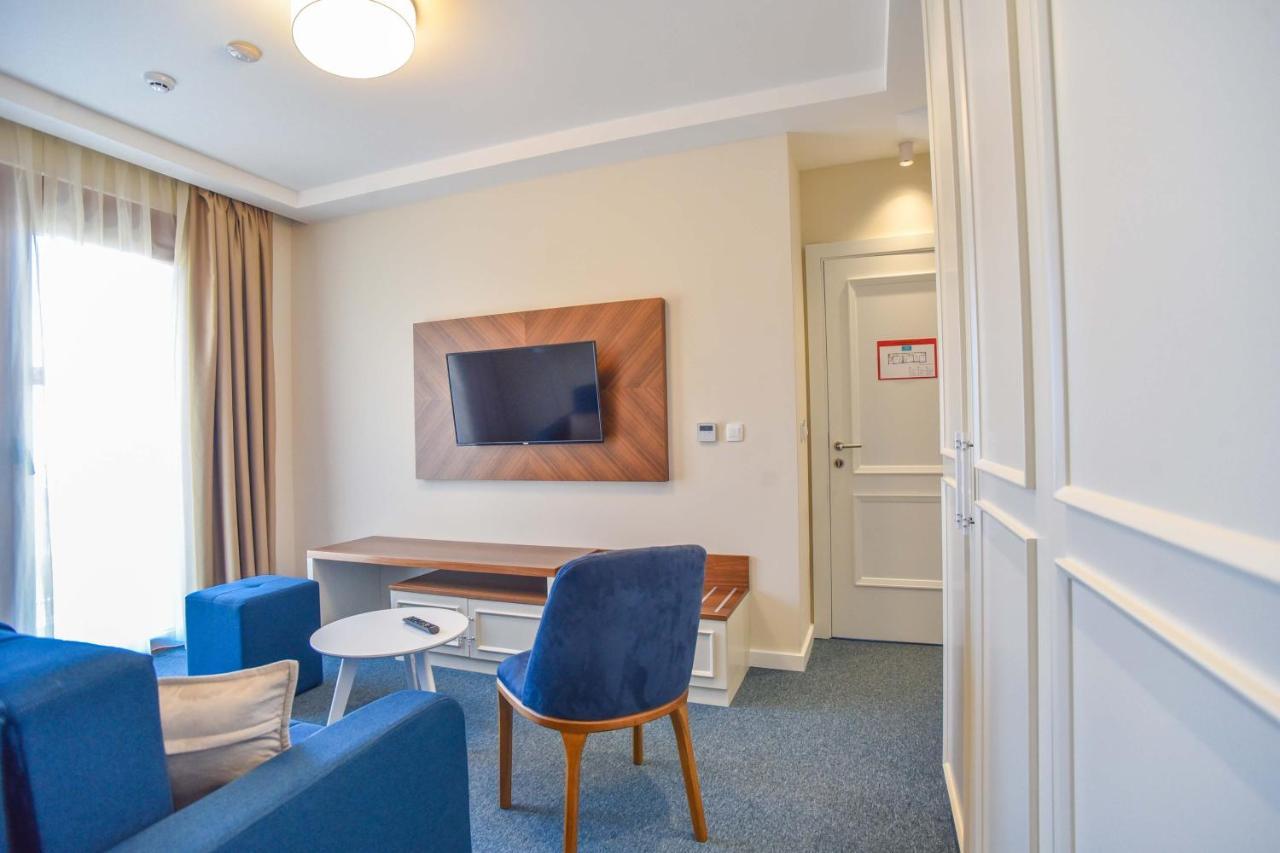 Aparthotel Vistamar & Budva