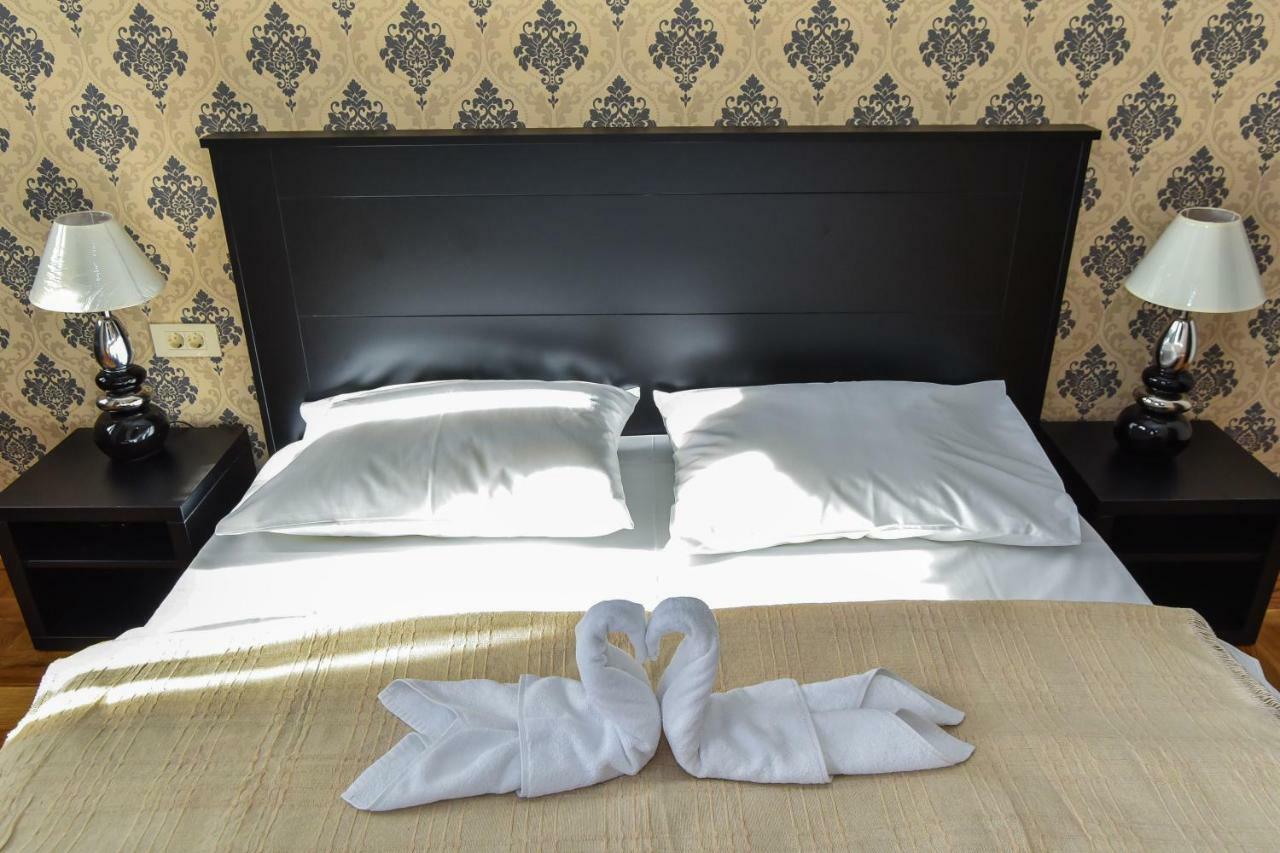 Aparthotel Vistamar & Budva