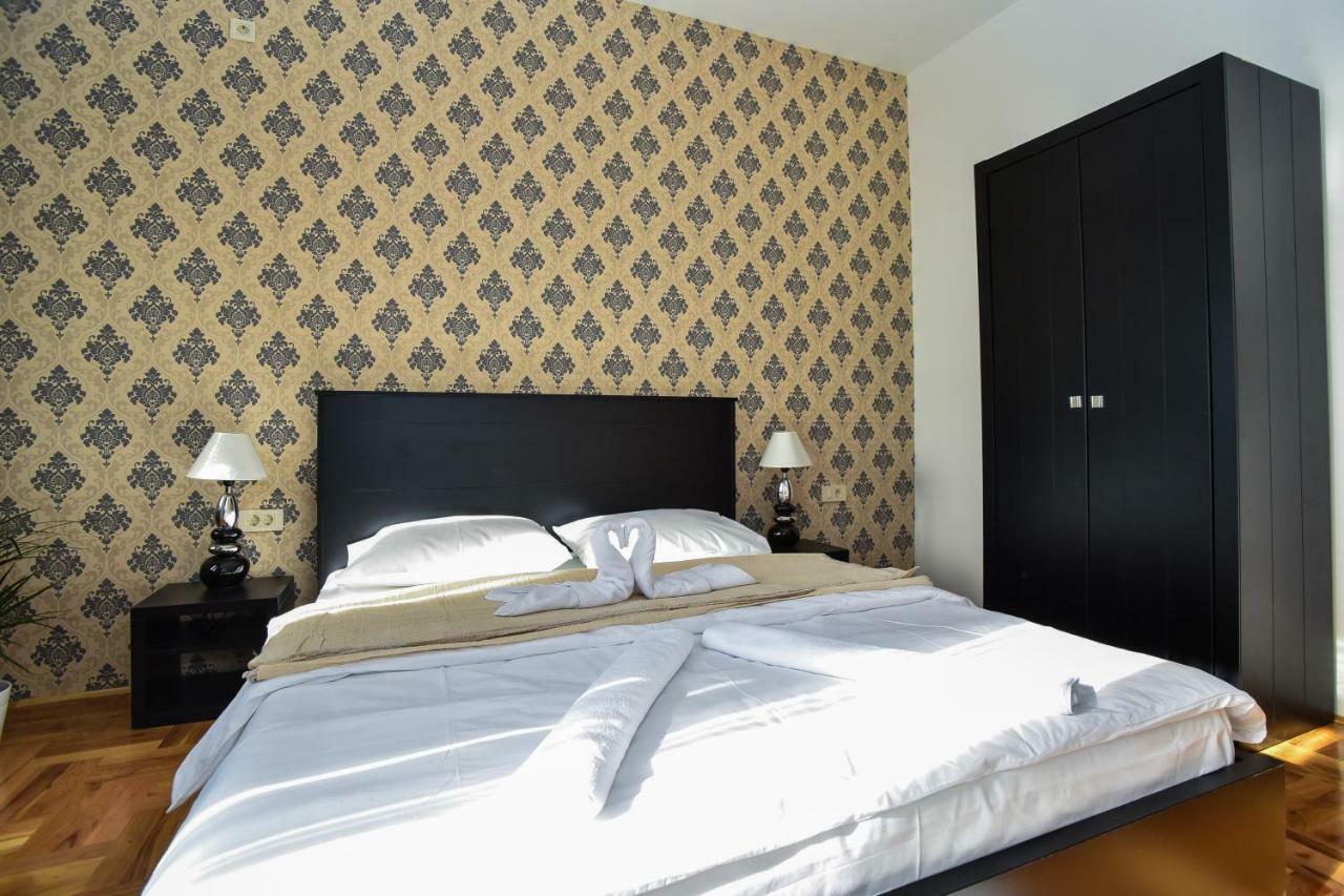 Aparthotel Vistamar & Budva